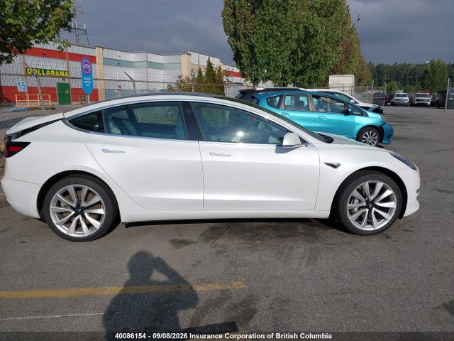 Продажа на аукционе авто 2019 Tesla Model 3, vin: 5YJ3E1EA5KF403515, номер лота: 40086154