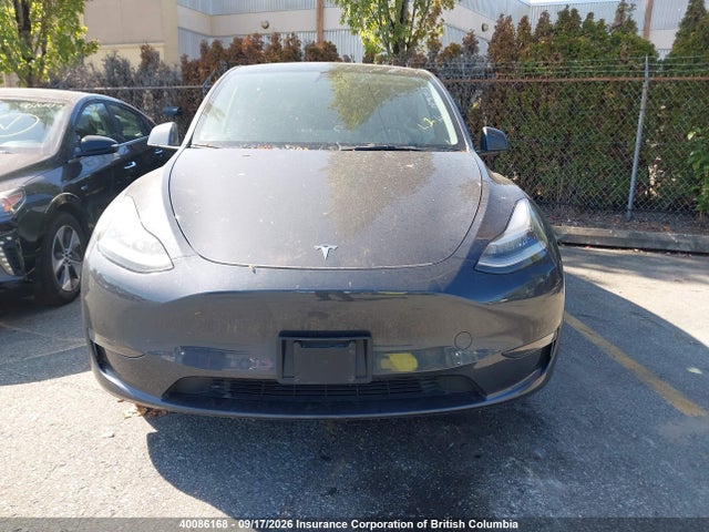 Tesla Model Y Long Range 2023 7SAYGDEE9PF602422 Image 13