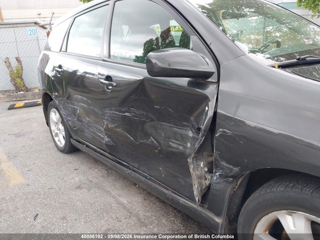 40086192 :رقم المزاد ، 2T1KR32E26C613986 vin ، 2006 Toyota Matrix Xr/xrs مزاد بيع