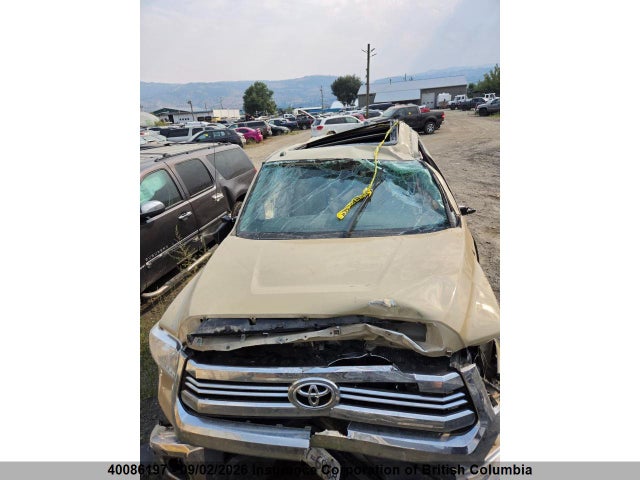 40086197 :رقم المزاد ، 5TFDY5F18HX630651 vin ، 2017 Toyota Tundra Crewmax Sr5/trd Pro مزاد بيع