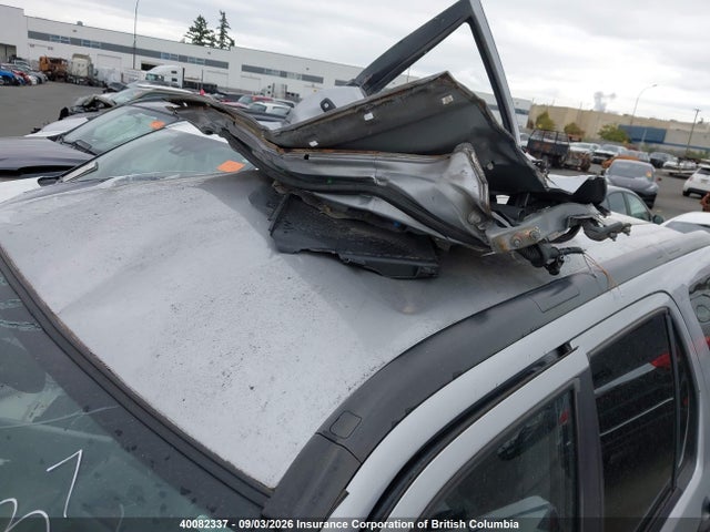 Продажа на аукционе авто 2002 Honda Cr-v Ex, vin: JHLRD788X2C807306, номер лота: 40082337