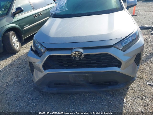 40069185 :رقم المزاد ، 2T3Z1RFV3MC131891 vin ، 2021 Toyota Rav4 Le مزاد بيع