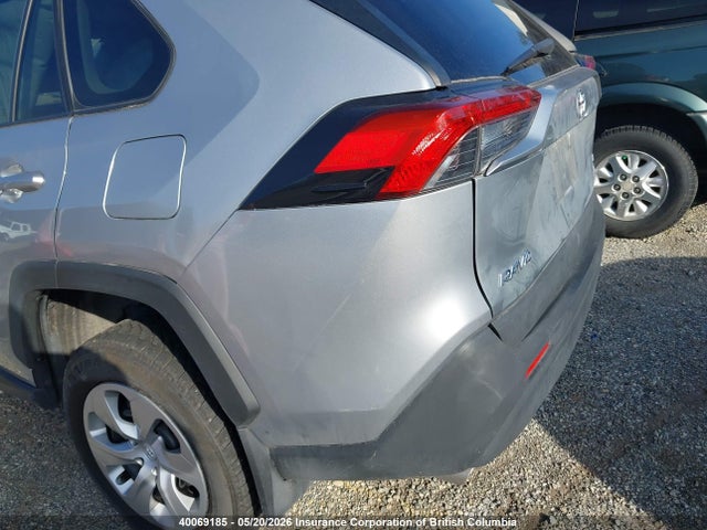 40069185 :رقم المزاد ، 2T3Z1RFV3MC131891 vin ، 2021 Toyota Rav4 Le مزاد بيع