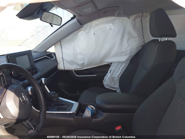 40069185 :رقم المزاد ، 2T3Z1RFV3MC131891 vin ، 2021 Toyota Rav4 Le مزاد بيع