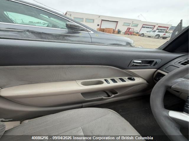 40086256 :رقم المزاد ، 3FAHP0HA8AR229349 vin ، 2010 Ford Fusion Se مزاد بيع