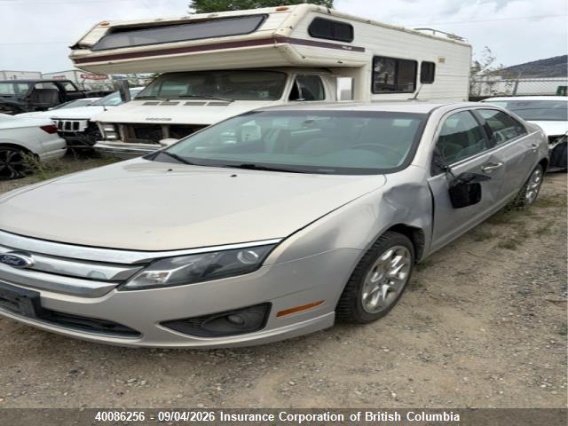 40086256 :رقم المزاد ، 3FAHP0HA8AR229349 vin ، 2010 Ford Fusion Se مزاد بيع