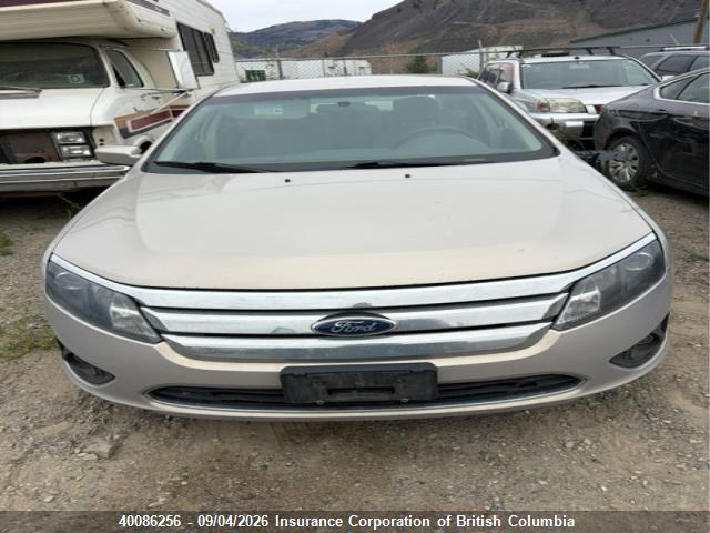 40086256 :رقم المزاد ، 3FAHP0HA8AR229349 vin ، 2010 Ford Fusion Se مزاد بيع