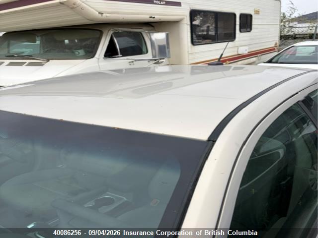 40086256 :رقم المزاد ، 3FAHP0HA8AR229349 vin ، 2010 Ford Fusion Se مزاد بيع