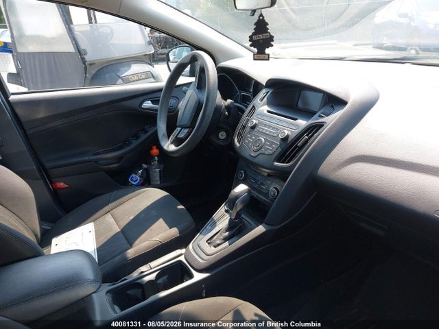 40081331 :رقم المزاد ، 1FADP3F21FL377585 vin ، 2015 Ford Focus Se مزاد بيع