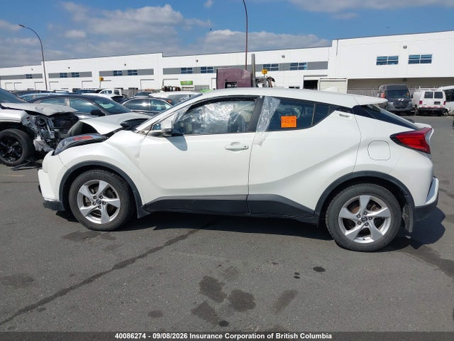 Toyota C-HR 2018 NMTKHMBX2JR002669 Image 15