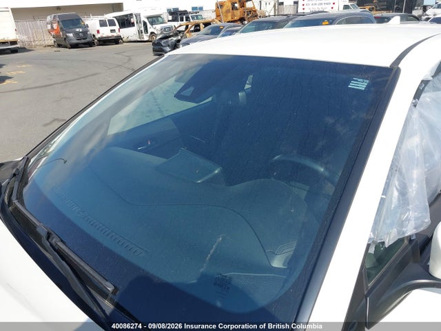 Toyota C-HR 2018 NMTKHMBX2JR002669 Image 18