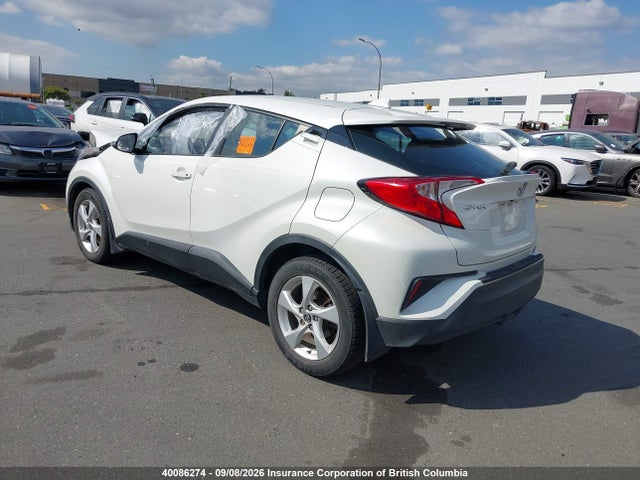 Toyota C-HR 2018 NMTKHMBX2JR002669 Image 3
