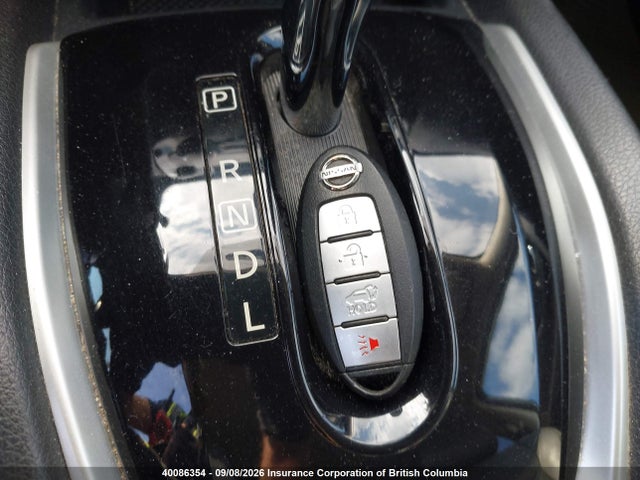 2015 Nissan Rogue მანქანა იყიდება აუქციონზე, vin: 5N1AT2MV6FC802763, აუქციონის ნომერი: 40086354