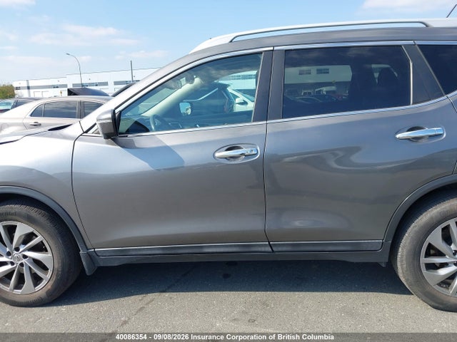 2015 Nissan Rogue მანქანა იყიდება აუქციონზე, vin: 5N1AT2MV6FC802763, აუქციონის ნომერი: 40086354