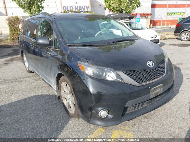 40086360 :رقم المزاد ، 5TDXK3DC9CS211813 vin ، 2012 Toyota Sienna Se 8 Passenger مزاد بيع
