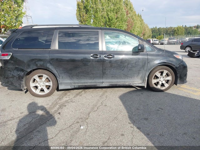 40086360 :رقم المزاد ، 5TDXK3DC9CS211813 vin ، 2012 Toyota Sienna Se 8 Passenger مزاد بيع