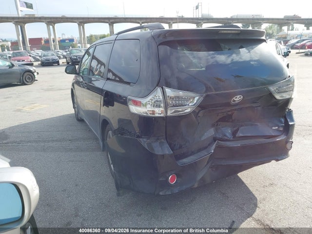 40086360 :رقم المزاد ، 5TDXK3DC9CS211813 vin ، 2012 Toyota Sienna Se 8 Passenger مزاد بيع