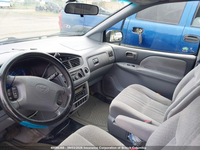 40086366 :رقم المزاد ، 4T3ZF19C72U415193 vin ، 2002 Toyota Sienna Ce مزاد بيع