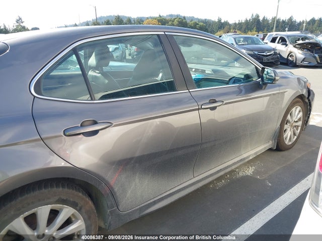 40086387 :رقم المزاد ، 4T1B11HK7KU805566 vin ، 2019 Toyota Camry مزاد بيع