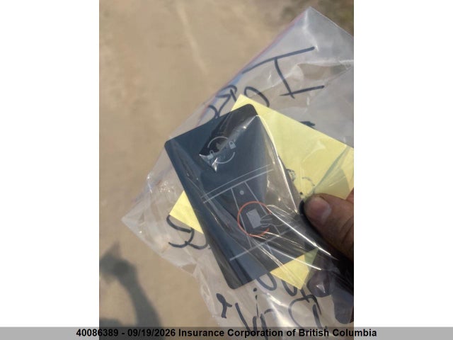 Tesla Model Y 2023 7SAYGDEE0PF771941 Image 26
