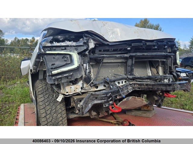 40086403 :رقم المزاد ، 1GNSKDKD7RR201548 vin ، 2024 Chevrolet Suburban K1500 Z71 مزاد بيع