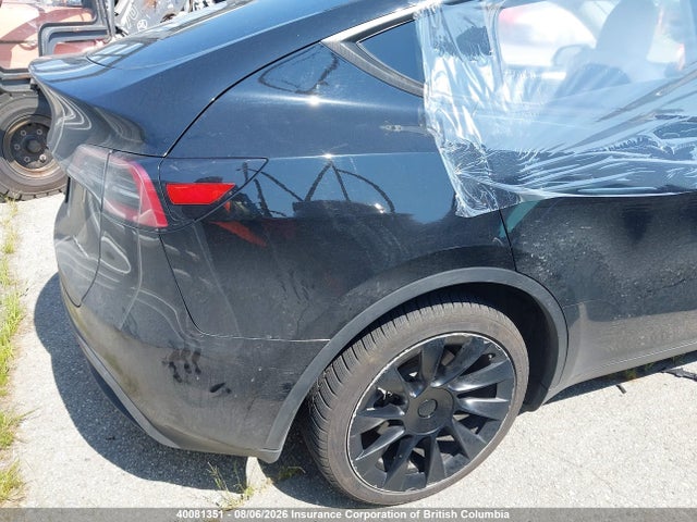 Продажа на аукционе авто 2023 Tesla Model Y, vin: 7SAYGDEE9PF647120, номер лота: 40081351