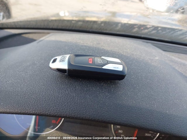 40086410 :رقم المزاد ، WAUGMAF44HN042895 vin ، 2017 Audi A4 مزاد بيع