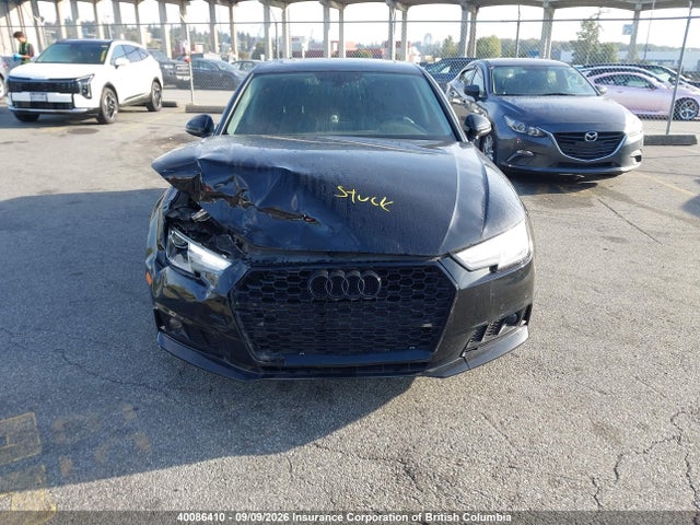40086410 :رقم المزاد ، WAUGMAF44HN042895 vin ، 2017 Audi A4 مزاد بيع