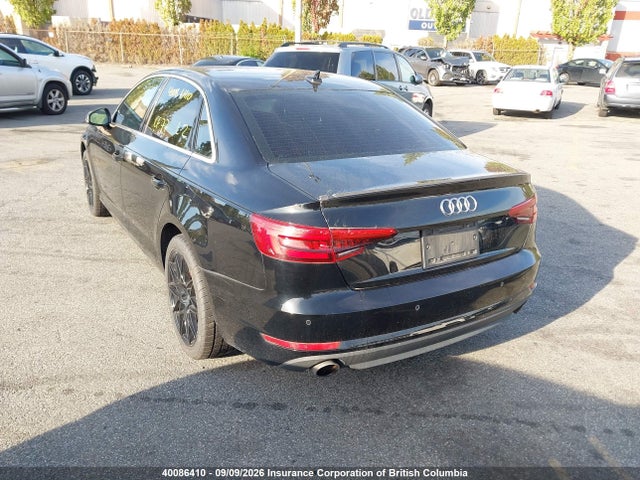 40086410 :رقم المزاد ، WAUGMAF44HN042895 vin ، 2017 Audi A4 مزاد بيع