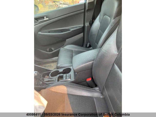 KM8J3CA42HU581046 Hyundai Tucson Limited/sport And Eco/se