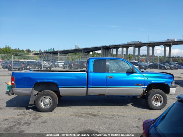 1999 Dodge Ram 2500 მანქანა იყიდება აუქციონზე, vin: 1B7KF2365XJ593510, აუქციონის ნომერი: 40086478