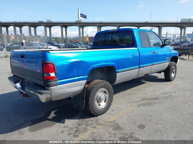 1999 Dodge Ram 2500 მანქანა იყიდება აუქციონზე, vin: 1B7KF2365XJ593510, აუქციონის ნომერი: 40086478