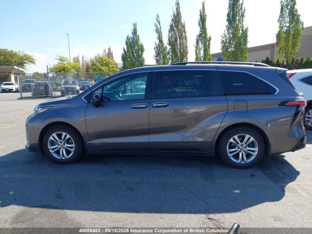5TDGSKFC7MS004930 Toyota Sienna Xse 7-passenger