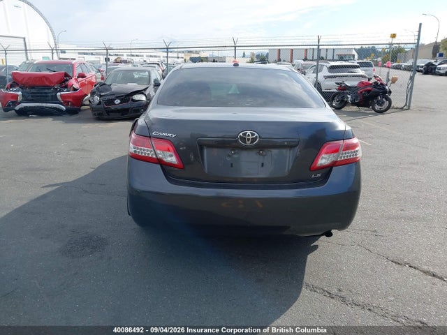 40086492 :رقم المزاد ، 4T1BF3EK3AU015116 vin ، 2010 Toyota Camry مزاد بيع