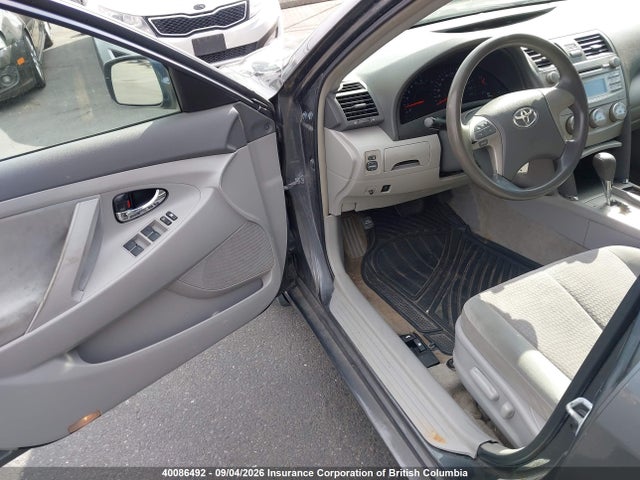 40086492 :رقم المزاد ، 4T1BF3EK3AU015116 vin ، 2010 Toyota Camry مزاد بيع