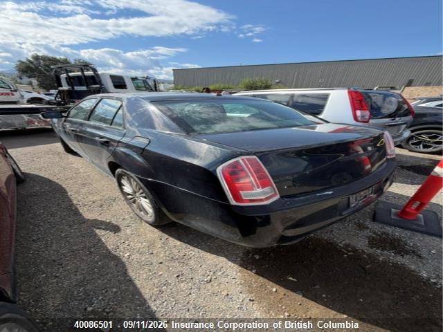 2014 Chrysler 300c მანქანა იყიდება აუქციონზე, vin: 2C3CCAKT2EH152726, აუქციონის ნომერი: 40086501