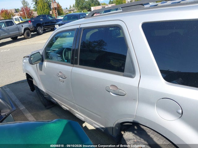 Продажа на аукционе авто 2010 Ford Escape Xlt, vin: 1FMCU0D78AKC08251, номер лота: 40086518