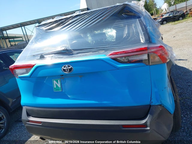 2T3B1RFV3RC397615 Toyota RAV4 LE