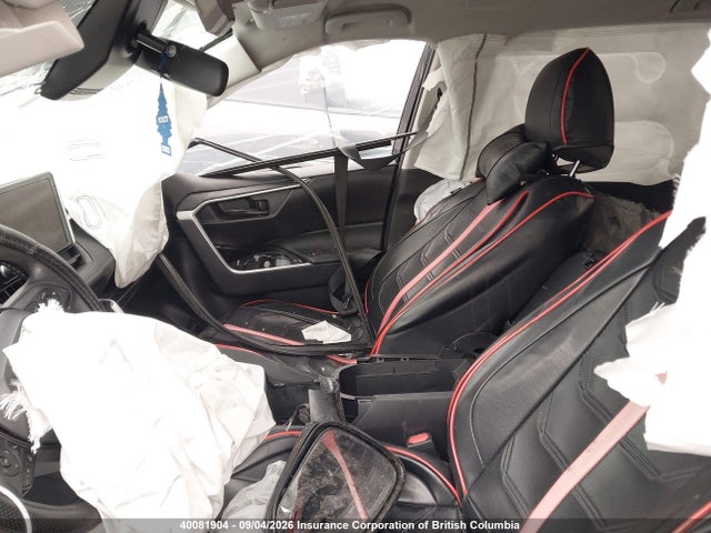 2T3B1RFV3RC397615 Toyota RAV4 LE