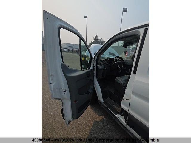 Ford Transit-150 2018 1FTYE1ZM6JKA02972 Image 18