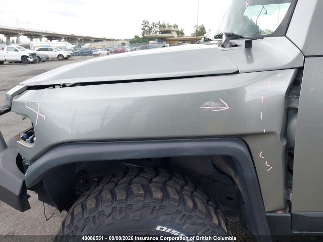 40086551 :رقم المزاد ، JTEBU11F19K058430 vin ، 2009 Toyota Fj Cruiser مزاد بيع