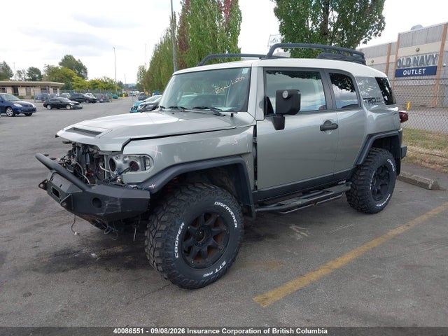 40086551 :رقم المزاد ، JTEBU11F19K058430 vin ، 2009 Toyota Fj Cruiser مزاد بيع