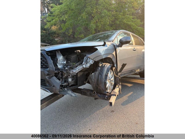 Toyota Corolla Cross Le 2024 7MUCAABG8RV112331 Image 13