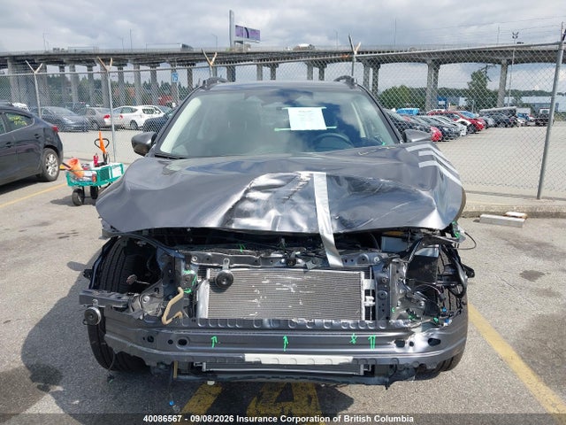JF2GUHNC6T8230377 Subaru Crosstrek Limited