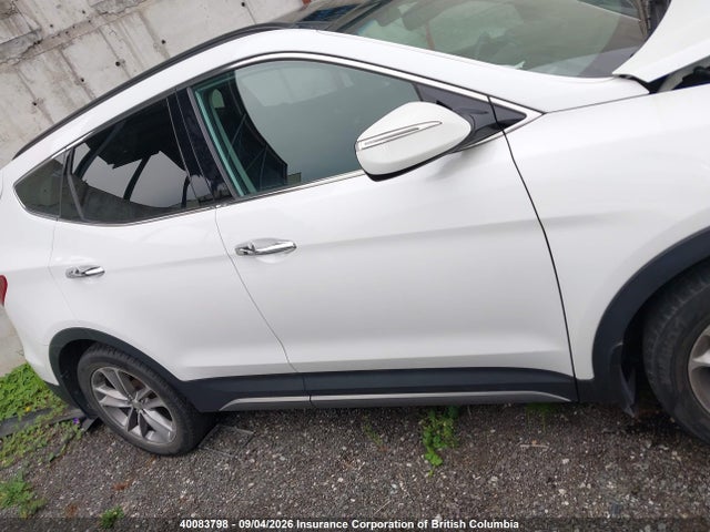 2017 Hyundai Santa Fe Sport 2.0t Limited მანქანა იყიდება აუქციონზე, vin: 5XYZUDLA4HG469069, აუქციონის ნომერი: 40083798