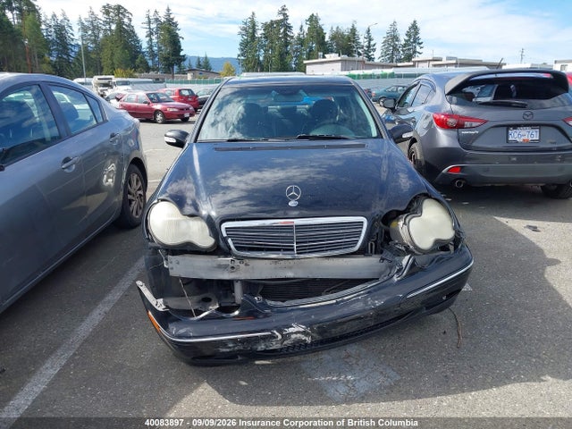Auction sale of the 2004 Mercedes-benz C 240, vin: WDBRF61J54F528263, lot number: 40083897