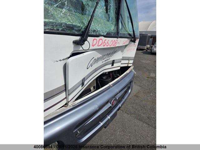 2000 Triple E Commander მანქანა იყიდება აუქციონზე, vin: 2TP3536H5YW015998, აუქციონის ნომერი: 40086594
