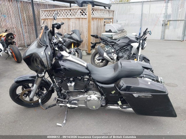 2018 Harley-davidson Flhx Street Glide მანქანა იყიდება აუქციონზე, vin: 5HD1KBCA2JB655482, აუქციონის ნომერი: 40086612