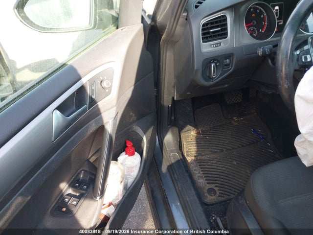 3VW217AU7FM038781 Volkswagen Golf