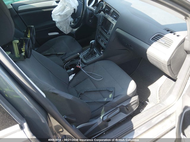 3VW217AU7FM038781 Volkswagen Golf